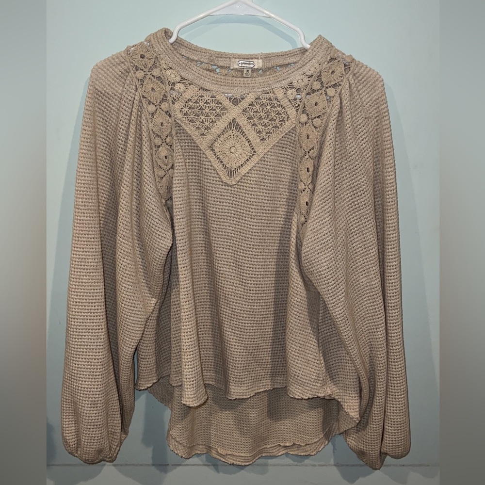 Womens Long Sleeve Crochet Top size Medium